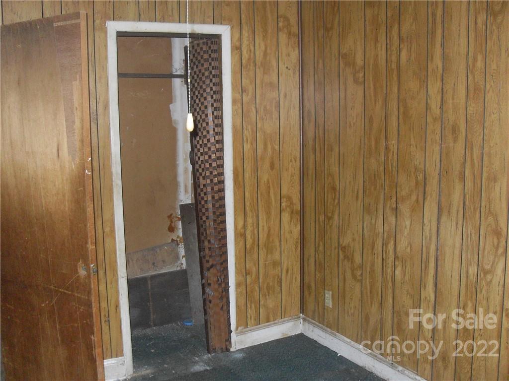 9915 Garrison Road, Unit 2 Charlotte, NC 28278 - Photo 34 of 43 Gallery Image 34