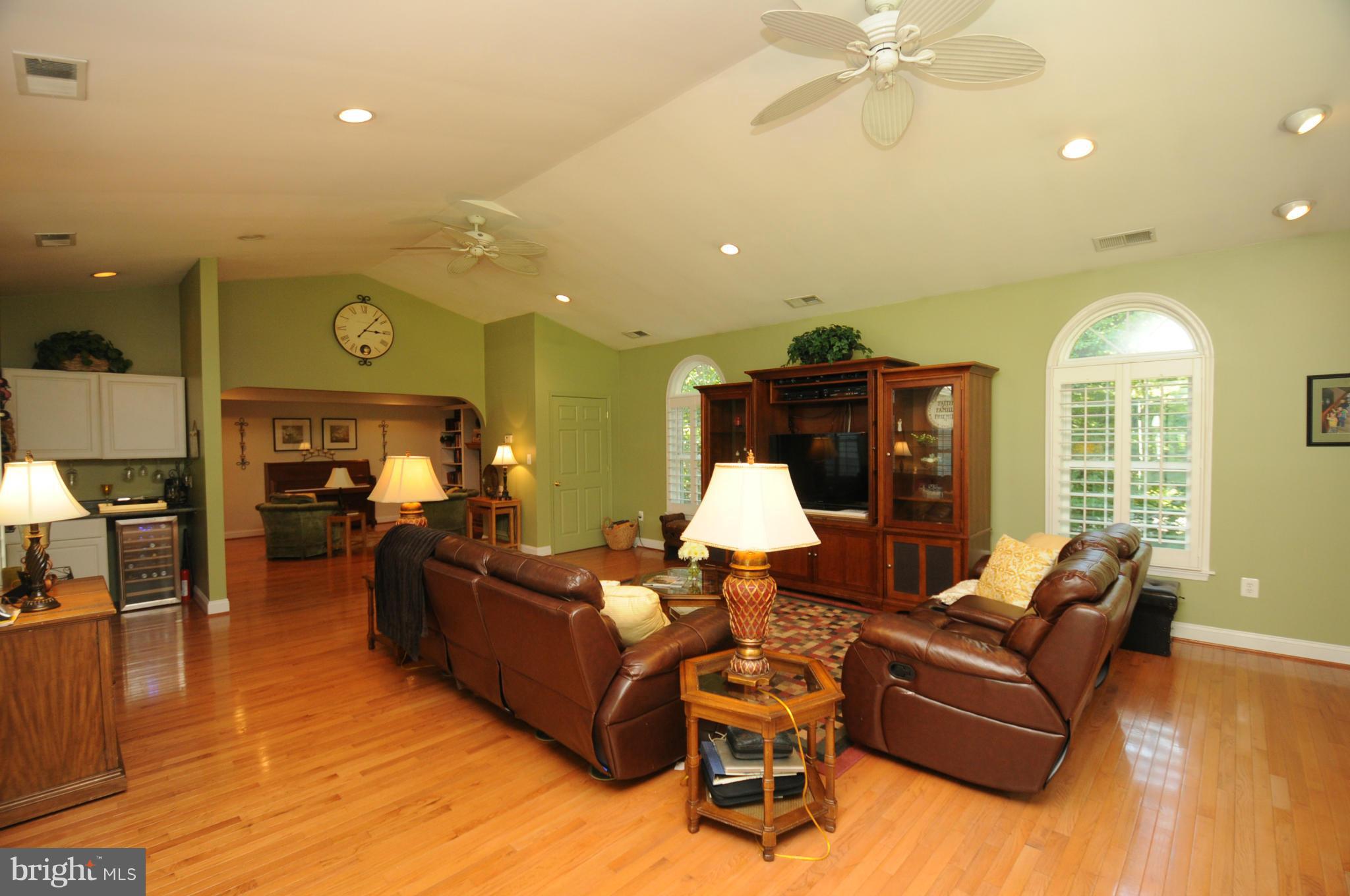 9202 Keyser Road Nokesville, VA 20181 - Photo 13 of 28 Family Room