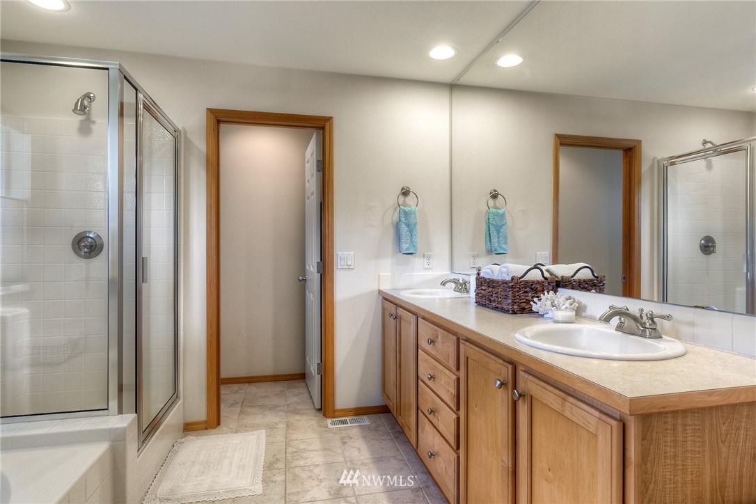 110 170th Street Southeast Bothell, WA 98012 - Photo 16 of 25