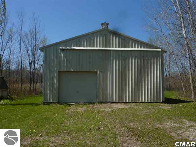 8757 Duncan Road Clare, MI 48617 - Photo 16 of 17 1772158-15.JPG