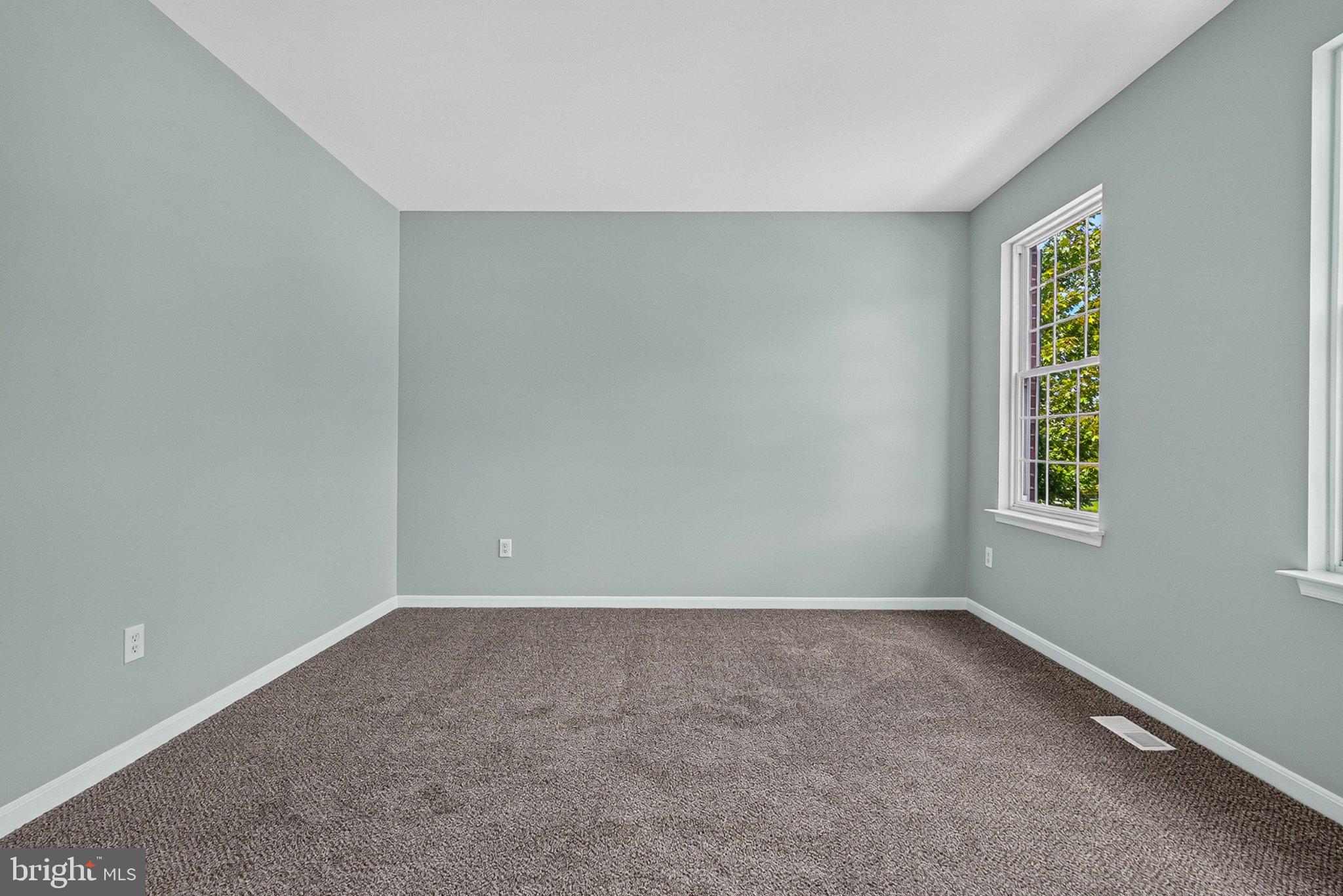 239 Seamaster Road Baltimore, MD 21221 - Photo 15 of 59 Gallery Image 15