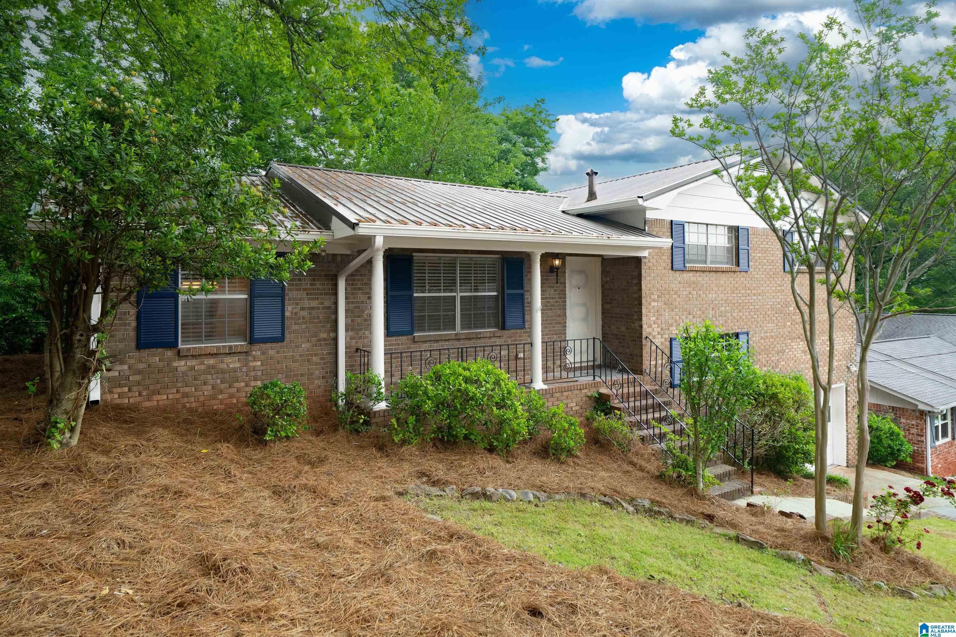 1309 Sumar Road Birmingham, AL 35213 - Photo 2 of 21