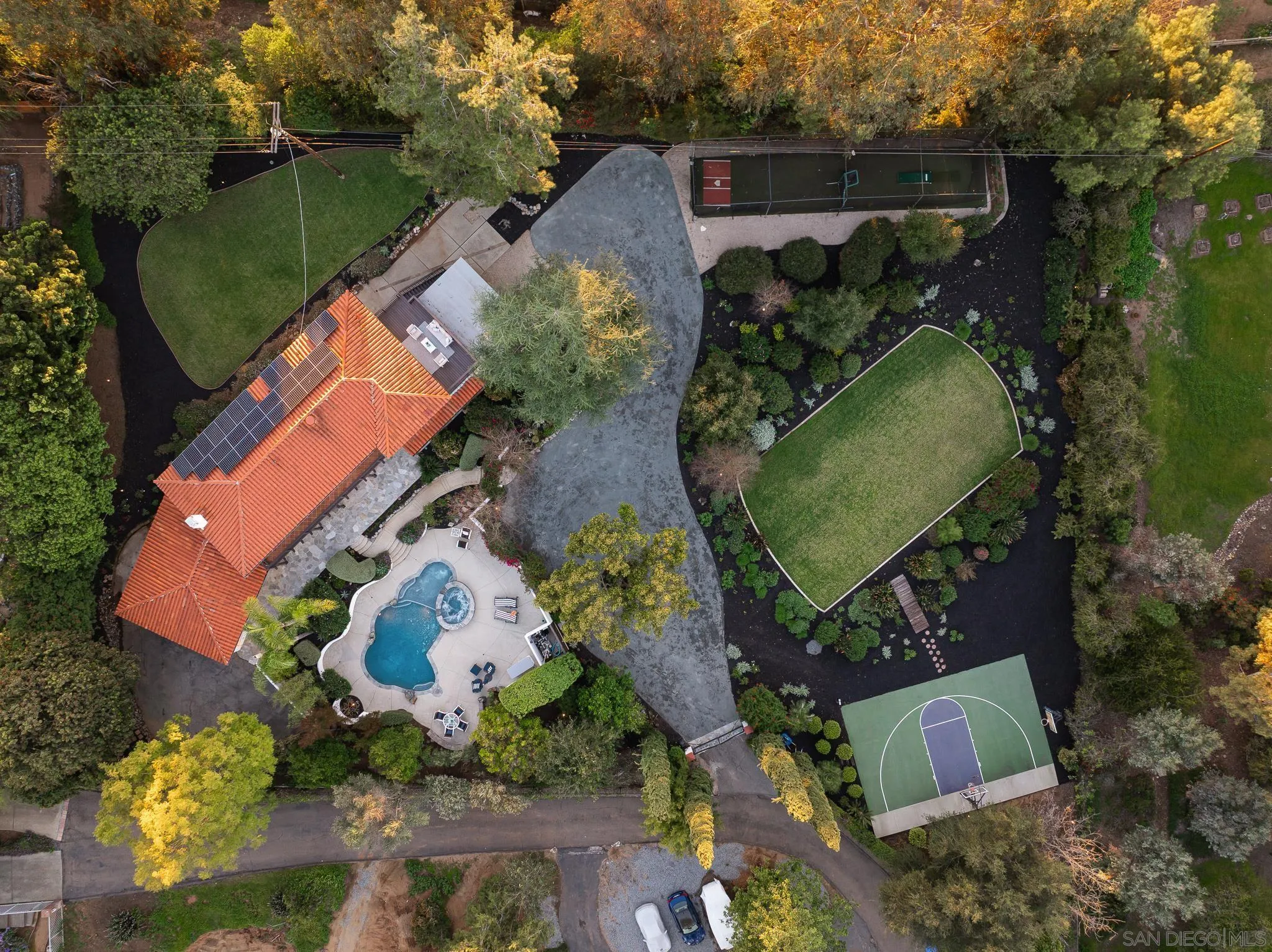 16462 Martincoit Road Poway, CA 92064 - Photo 2 of 48