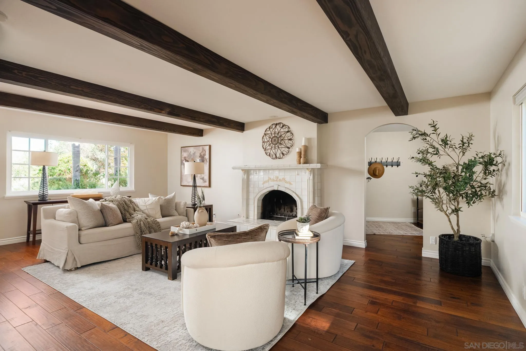 16462 Martincoit Road Poway, CA 92064 - Photo 8 of 48