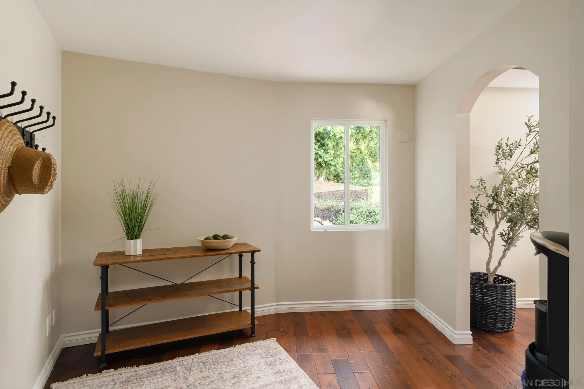 16462 Martincoit Road Poway, CA 92064 - Photo 10 of 48