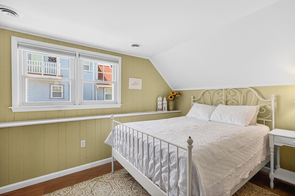 7 Sycamore Street Wareham, MA 02558 - Photo 28 of 32