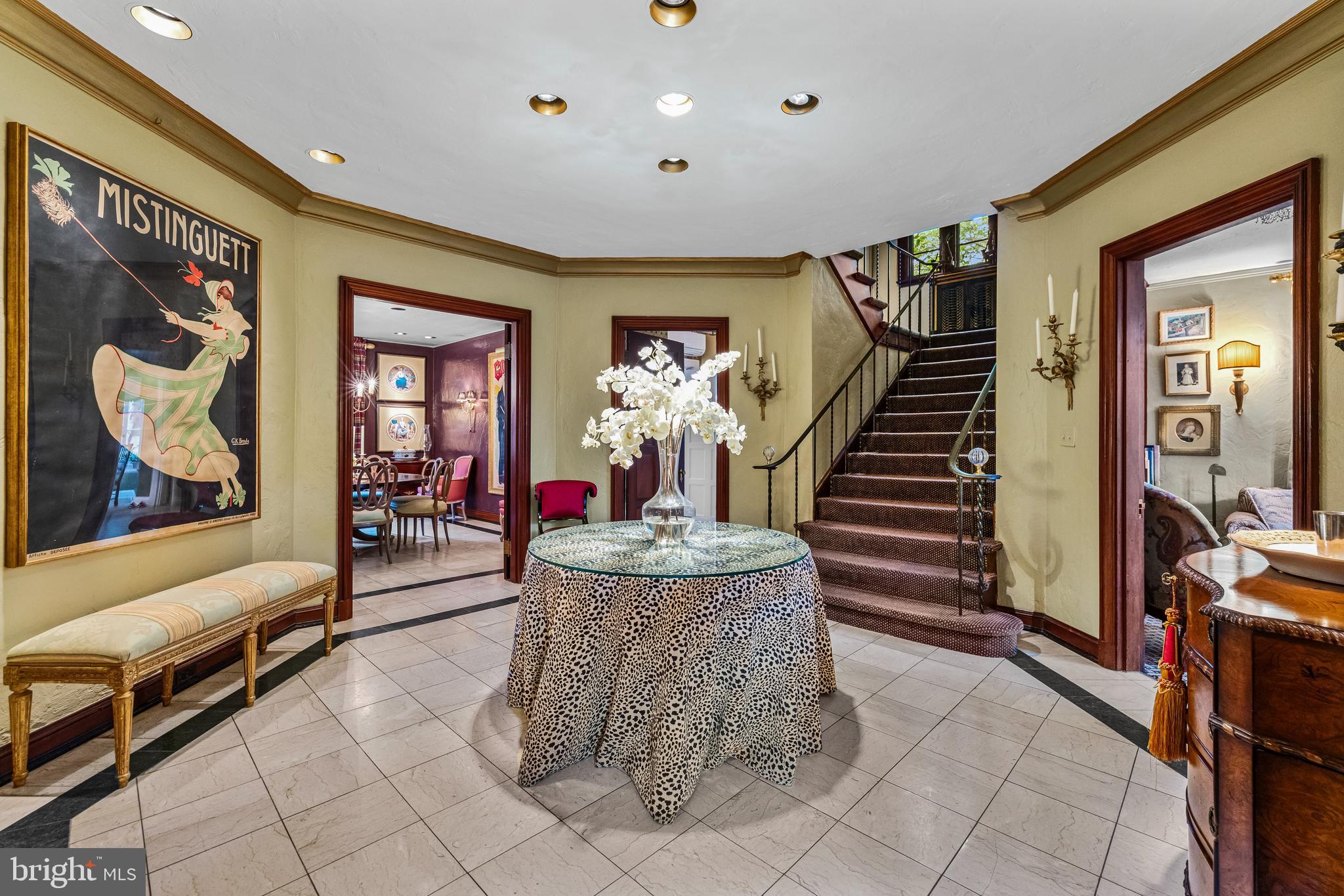 112 St Dunstans Road Baltimore, MD 21212 - Photo 4 of 63 Foyer