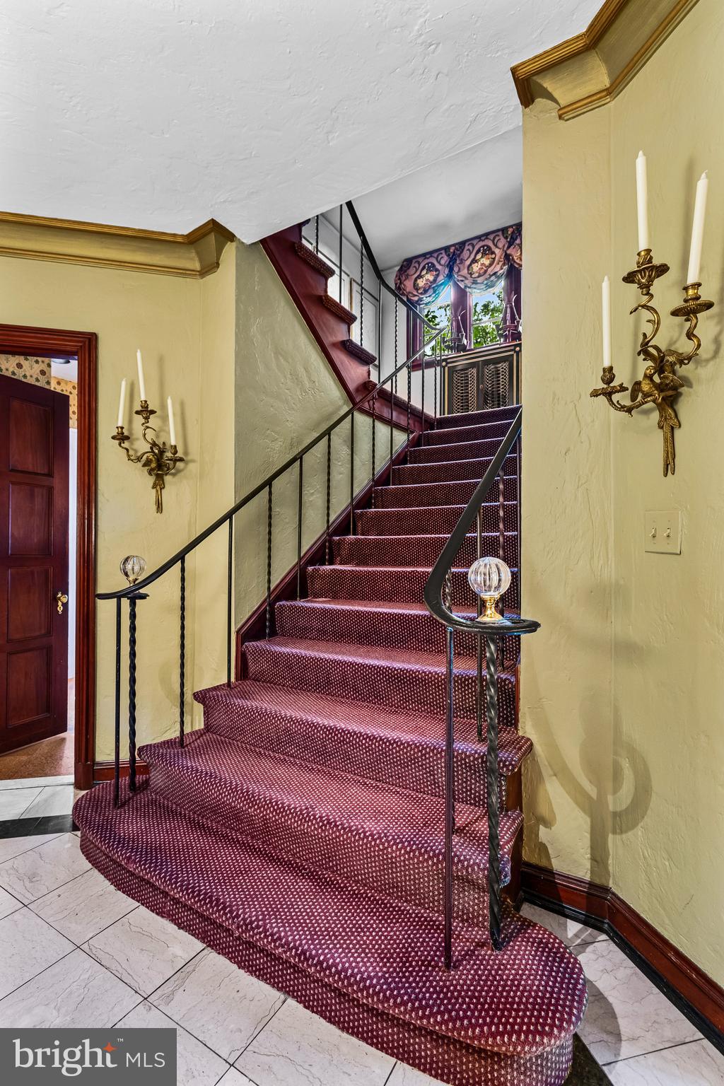 112 St Dunstans Road Baltimore, MD 21212 - Photo 6 of 63 Staircase