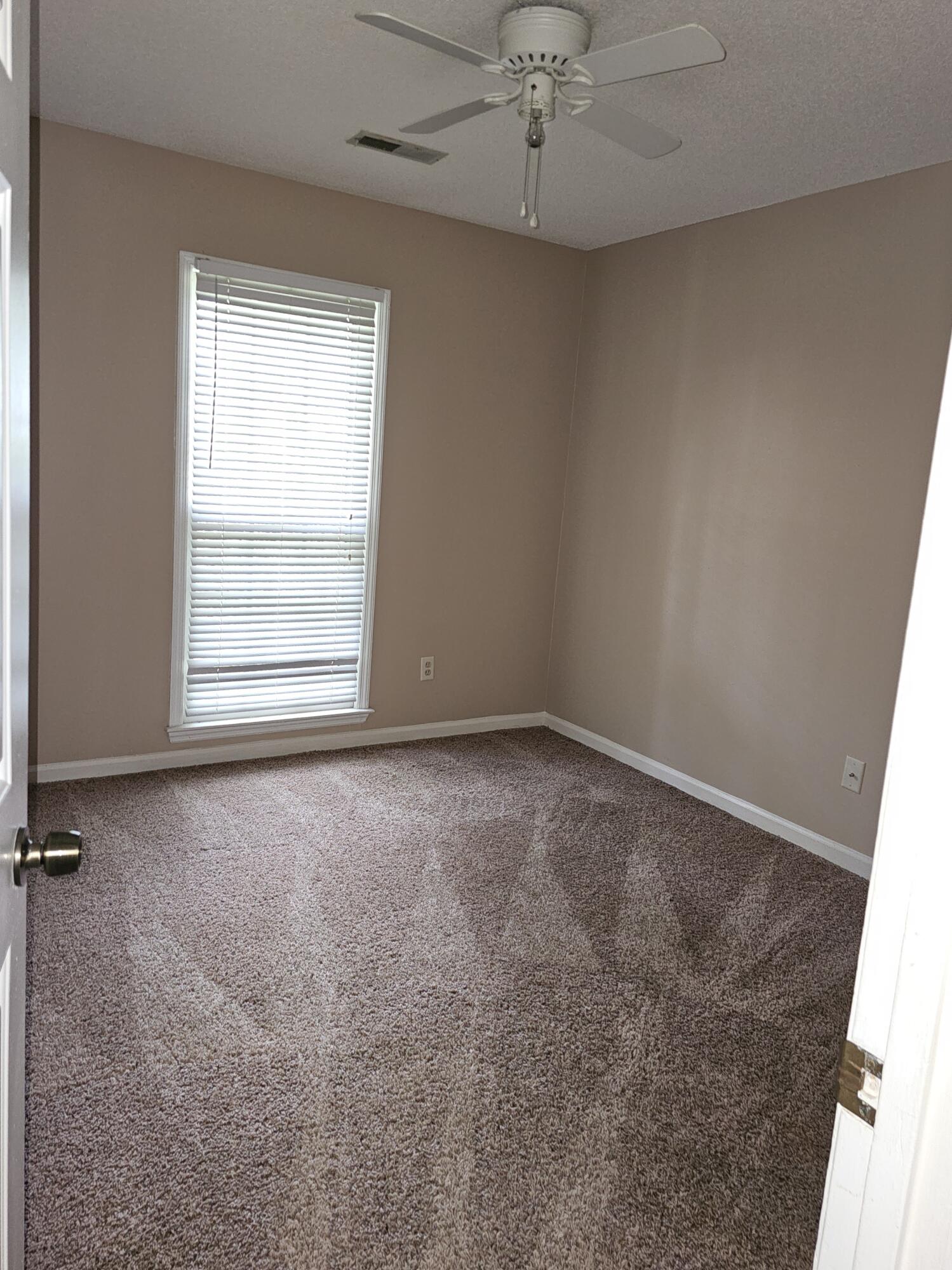 174 Commons Way Goose Creek, SC 29445 - Photo 12 of 15 20240410_124218