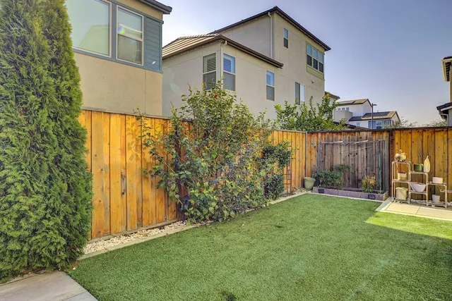 $2,088,800 | 5882 Beechwood Loop, Dublin, CA 94568