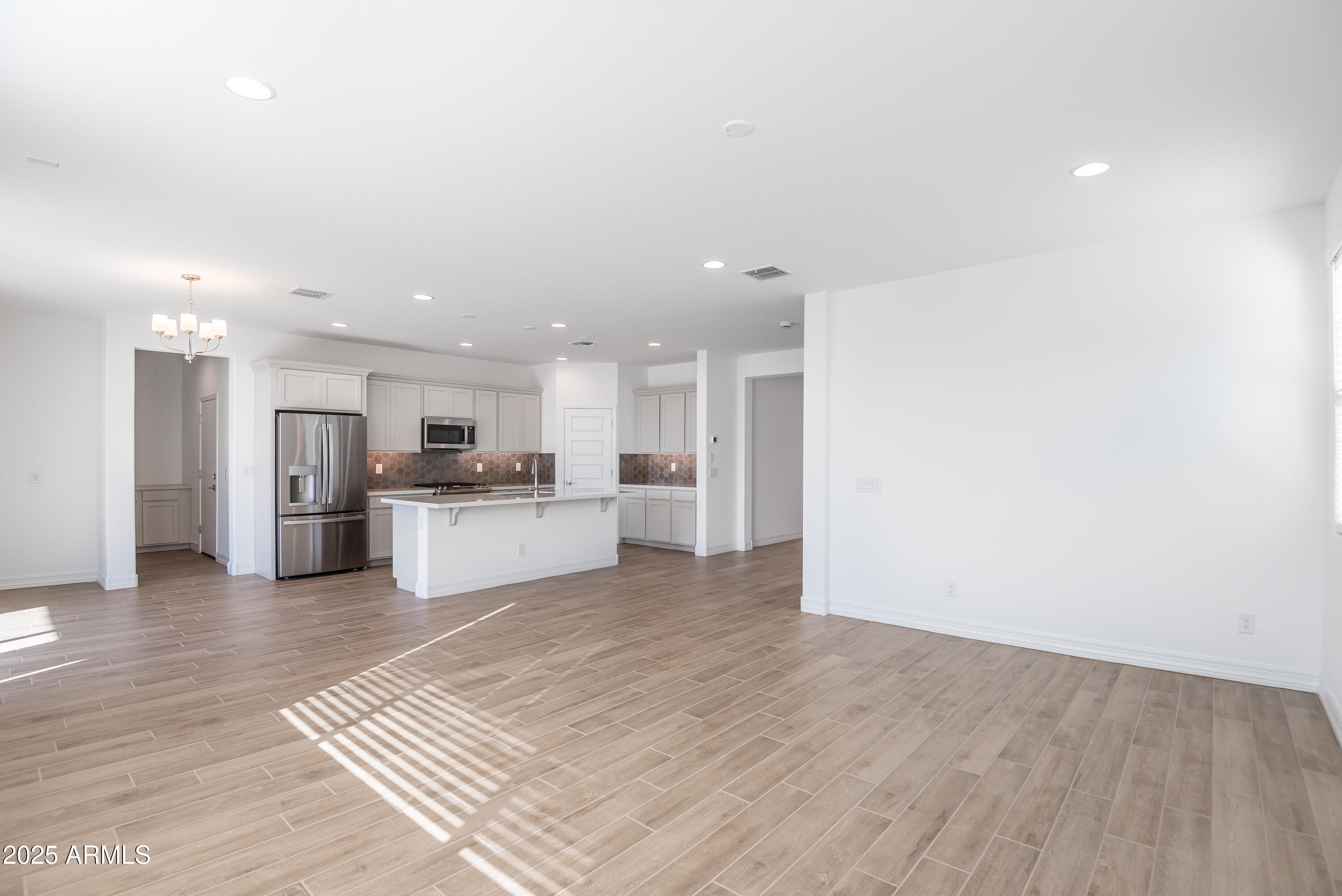 10215 West Piccadilly Road Avondale, AZ 85392 - Photo 11 of 30 hj-az-ind-parkside-los-cielos-40rm-3-lot