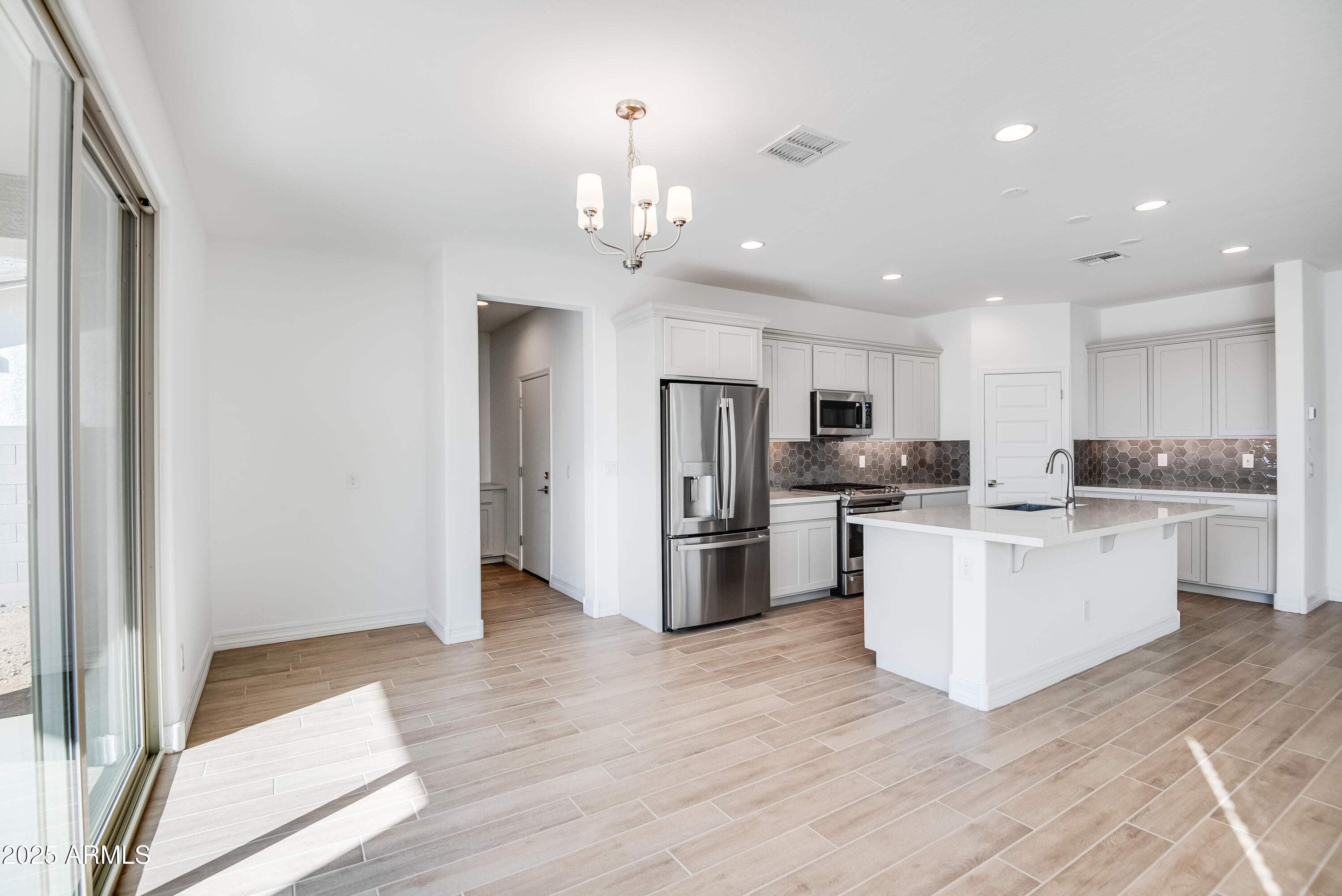 10215 West Piccadilly Road Avondale, AZ 85392 - Photo 12 of 30 hj-az-ind-parkside-los-cielos-40rm-3-lot