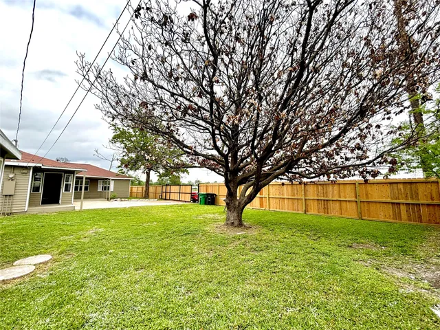 $2,000 | 13034 Peoria Street, Houston, TX 77015