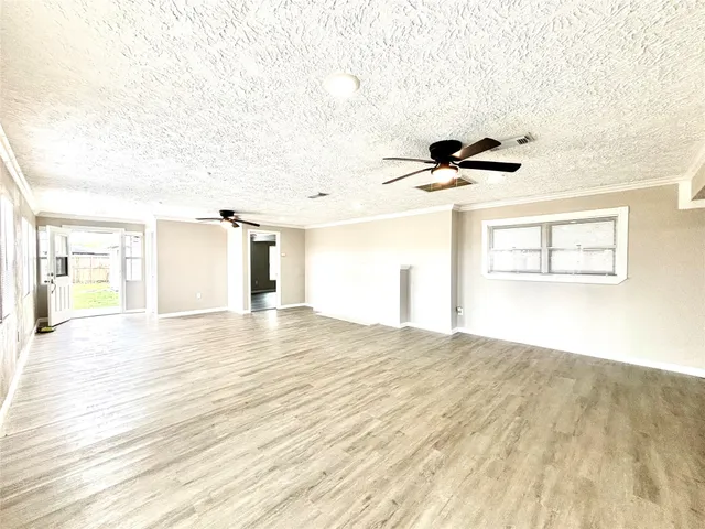 $2,000 | 13034 Peoria Street, Houston, TX 77015