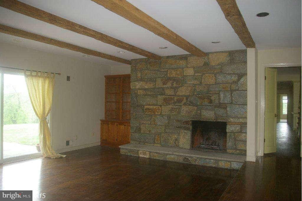 14115 Turkey Foot Road North Potomac, MD 20878 - Photo 4 of 16 Interior (General)