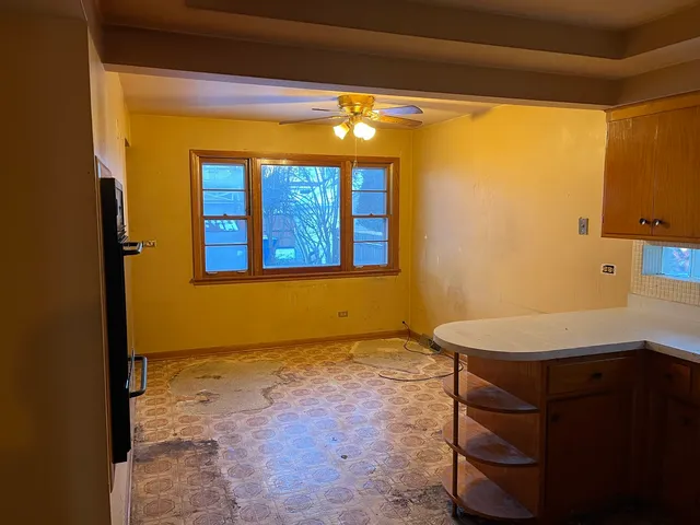 $299,900 | 6142 West Barry Avenue, Chicago, IL 60634