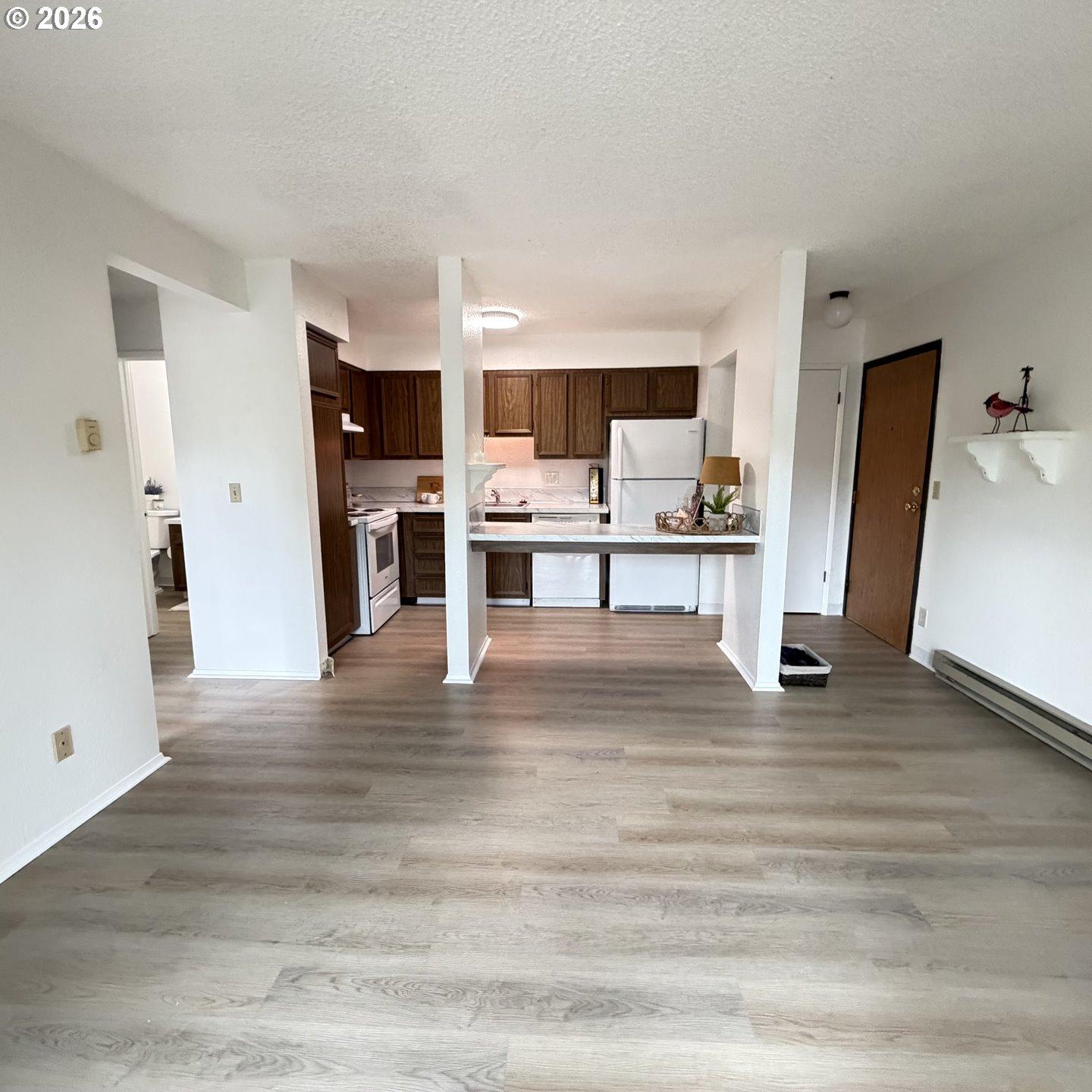 11040 Southwest Greenburg Road, Unit 206 Portland, OR 97223 - Photo 11 of 16 Gallery Image 11