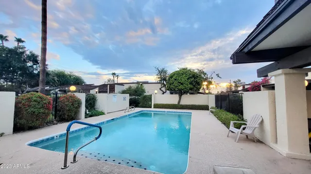 $2,100 | 6735 North 16th Place, Phoenix, AZ 85016