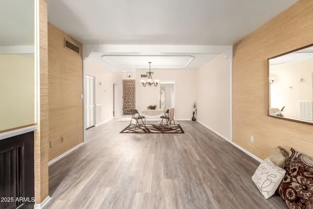 $2,100 | 6735 North 16th Place, Phoenix, AZ 85016