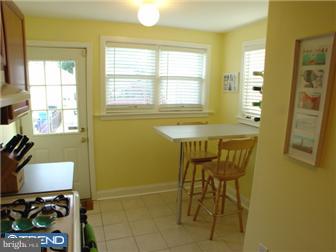 202 Pennsylvania Road Brooklawn, NJ 08030 - Photo 7 of 12 Breakfast Room