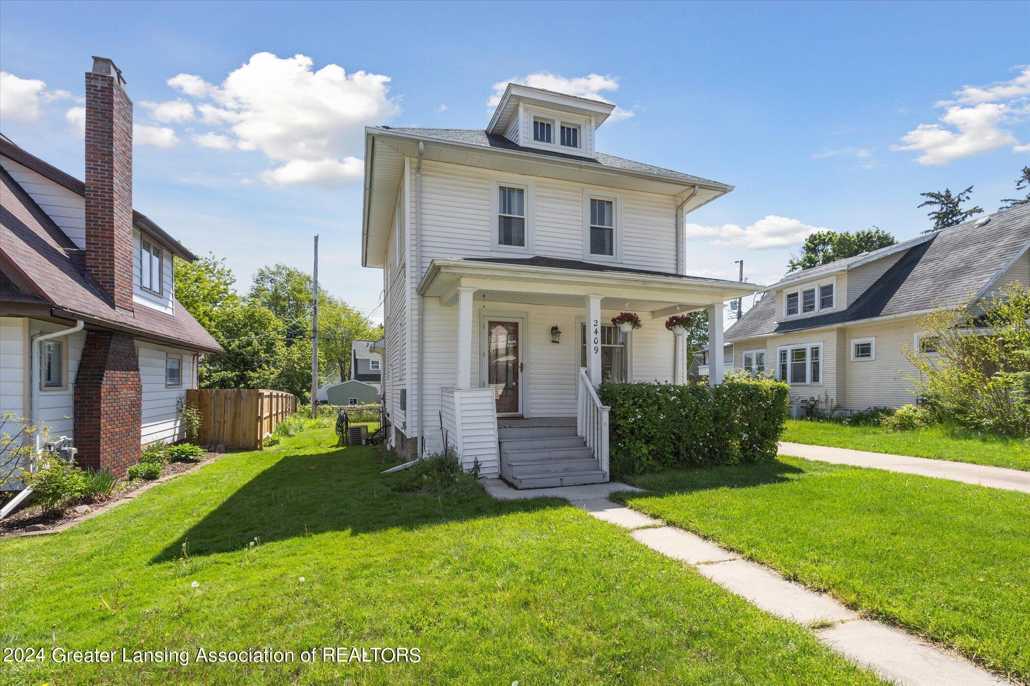 2409 Kensington Road Lansing, MI 48910 - Photo 2 of 35 02-2409-Kensington-Rd-Lansing-MI-48910-W