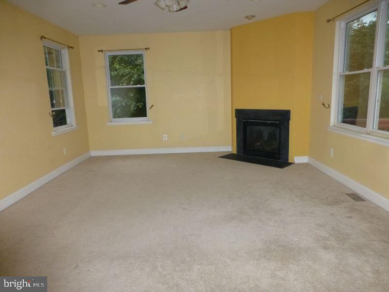 198 Harrison Road Brookhaven, PA 19015 - Photo 11 of 32 Gallery Image 11