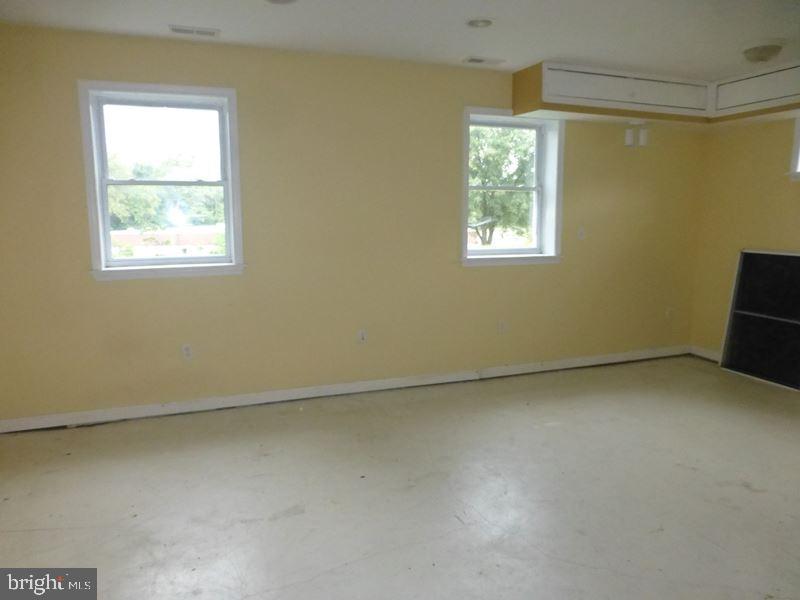 198 Harrison Road Brookhaven, PA 19015 - Photo 17 of 32 Gallery Image 17