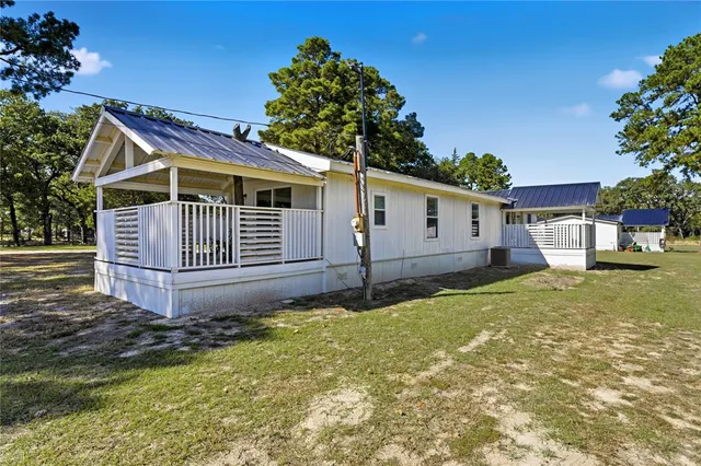 $1,200 | 4012 County Road 3190, Tyler, TX 75706