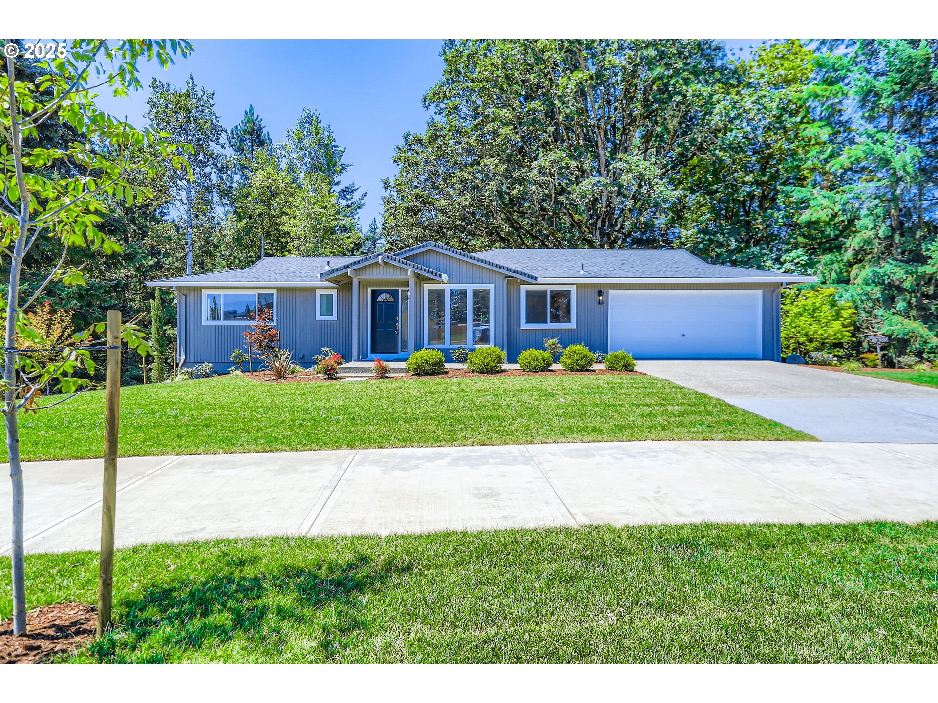7471 Southwest Woodbury Loop Wilsonville, OR 97070 - Photo 1 of 28