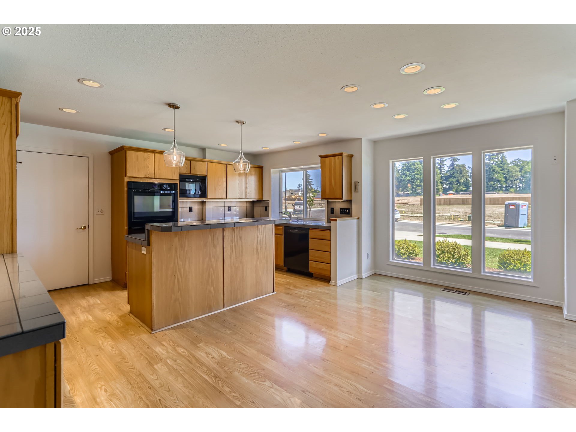 7471 Southwest Woodbury Loop Wilsonville, OR 97070 - Photo 12 of 28