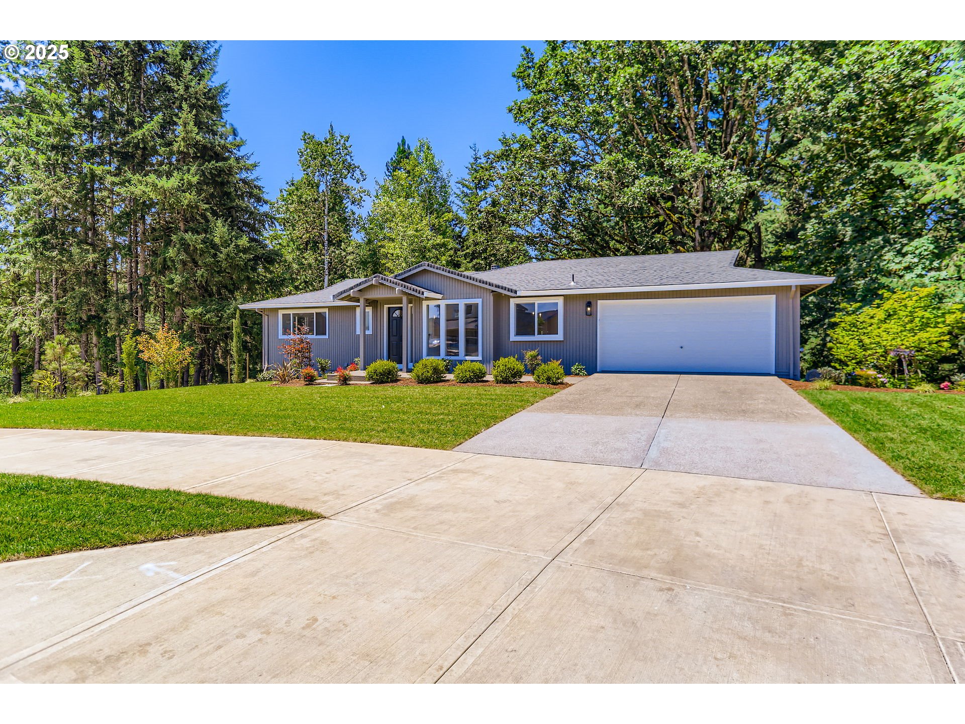 7471 Southwest Woodbury Loop Wilsonville, OR 97070 - Photo 2 of 28