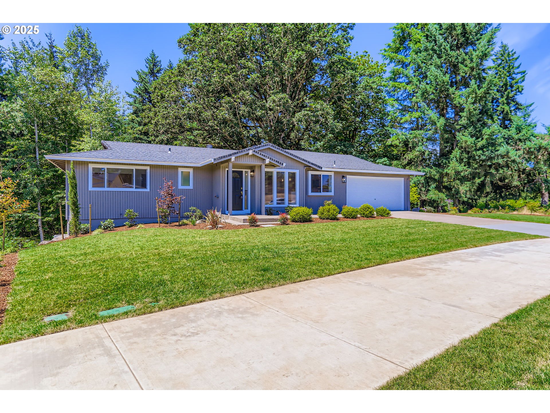 7471 Southwest Woodbury Loop Wilsonville, OR 97070 - Photo 3 of 28
