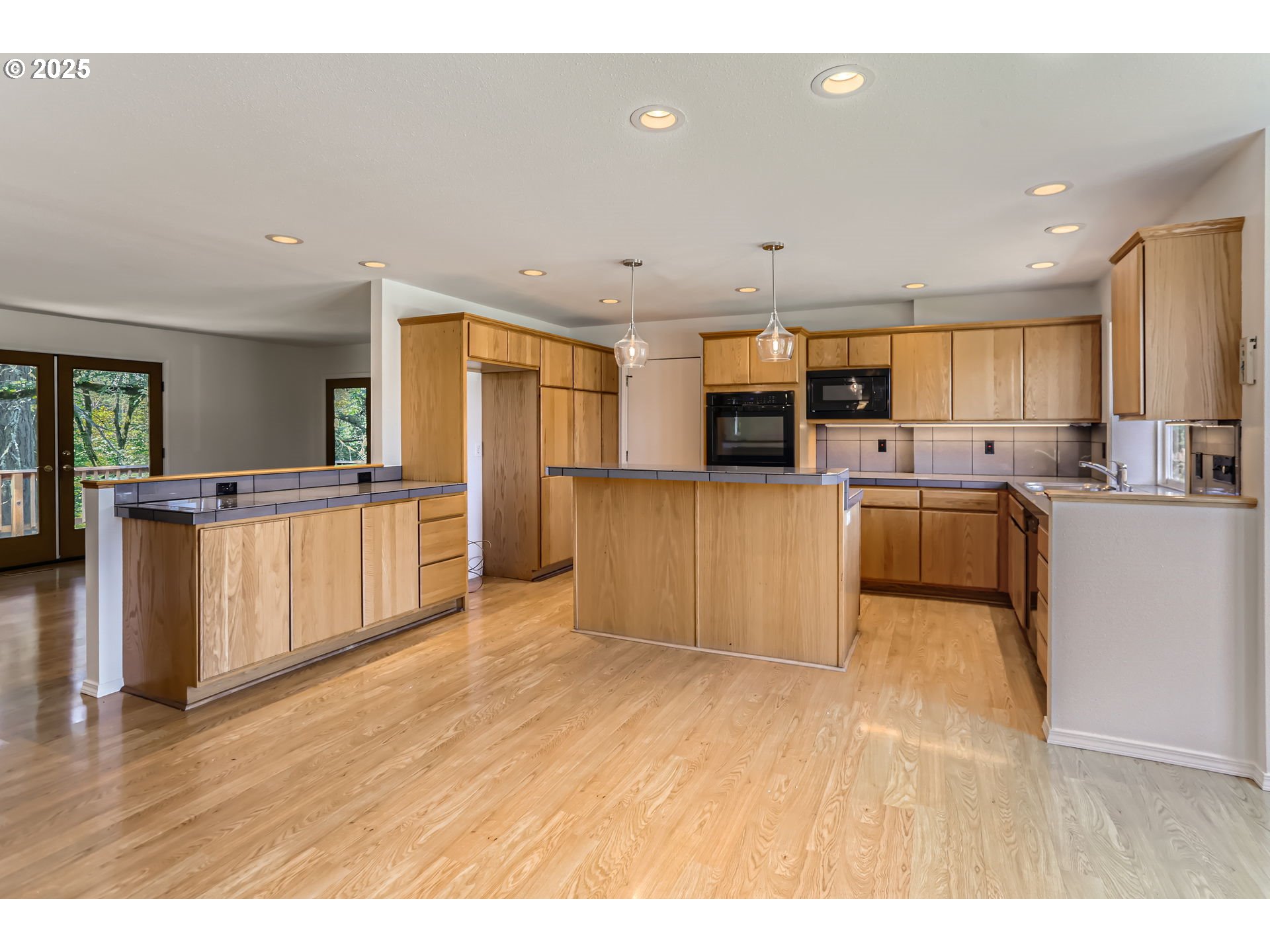 7471 Southwest Woodbury Loop Wilsonville, OR 97070 - Photo 8 of 28