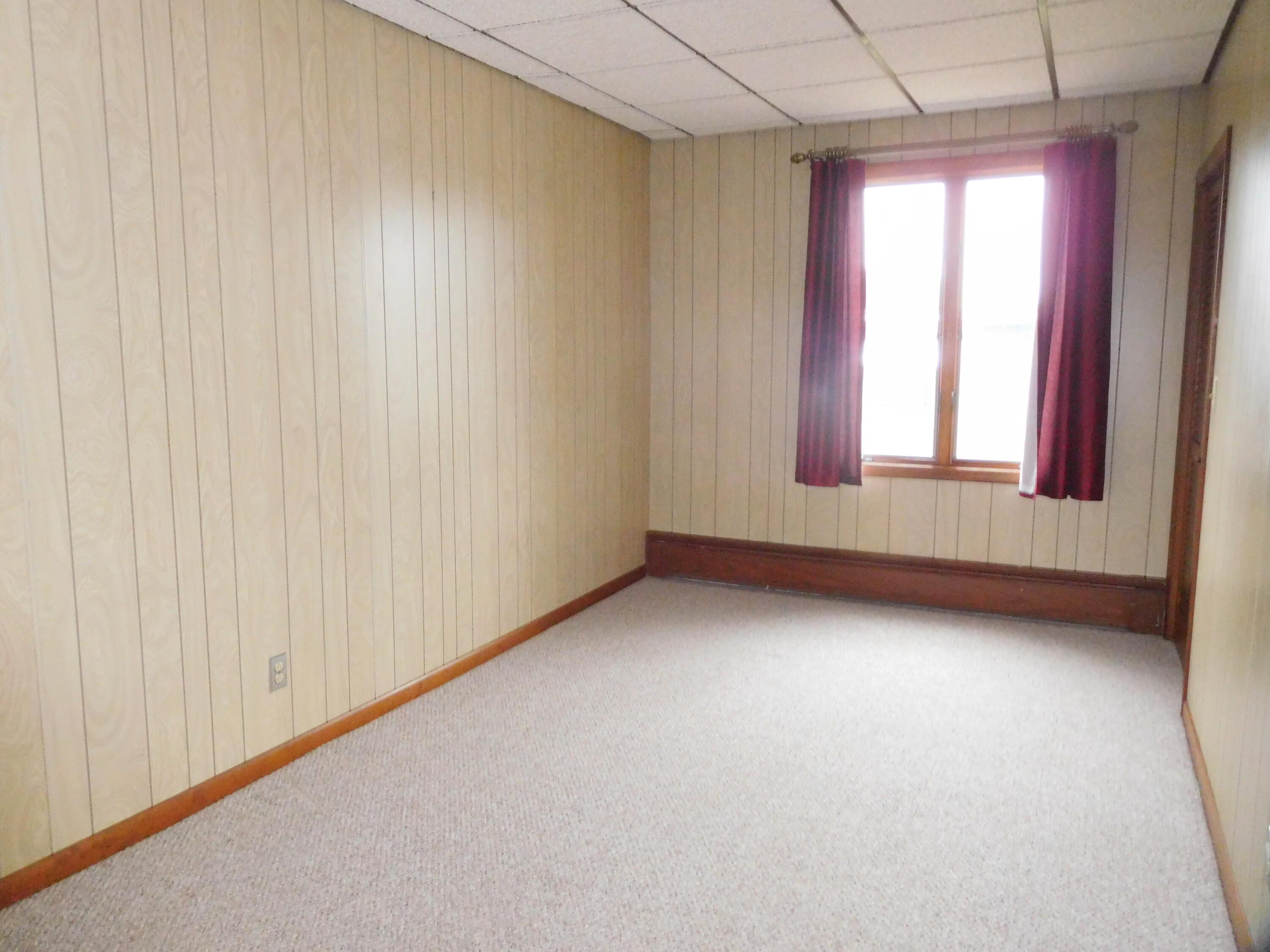 12 Burbank Street Lewiston, ME 04240 - Photo 15 of 44 14