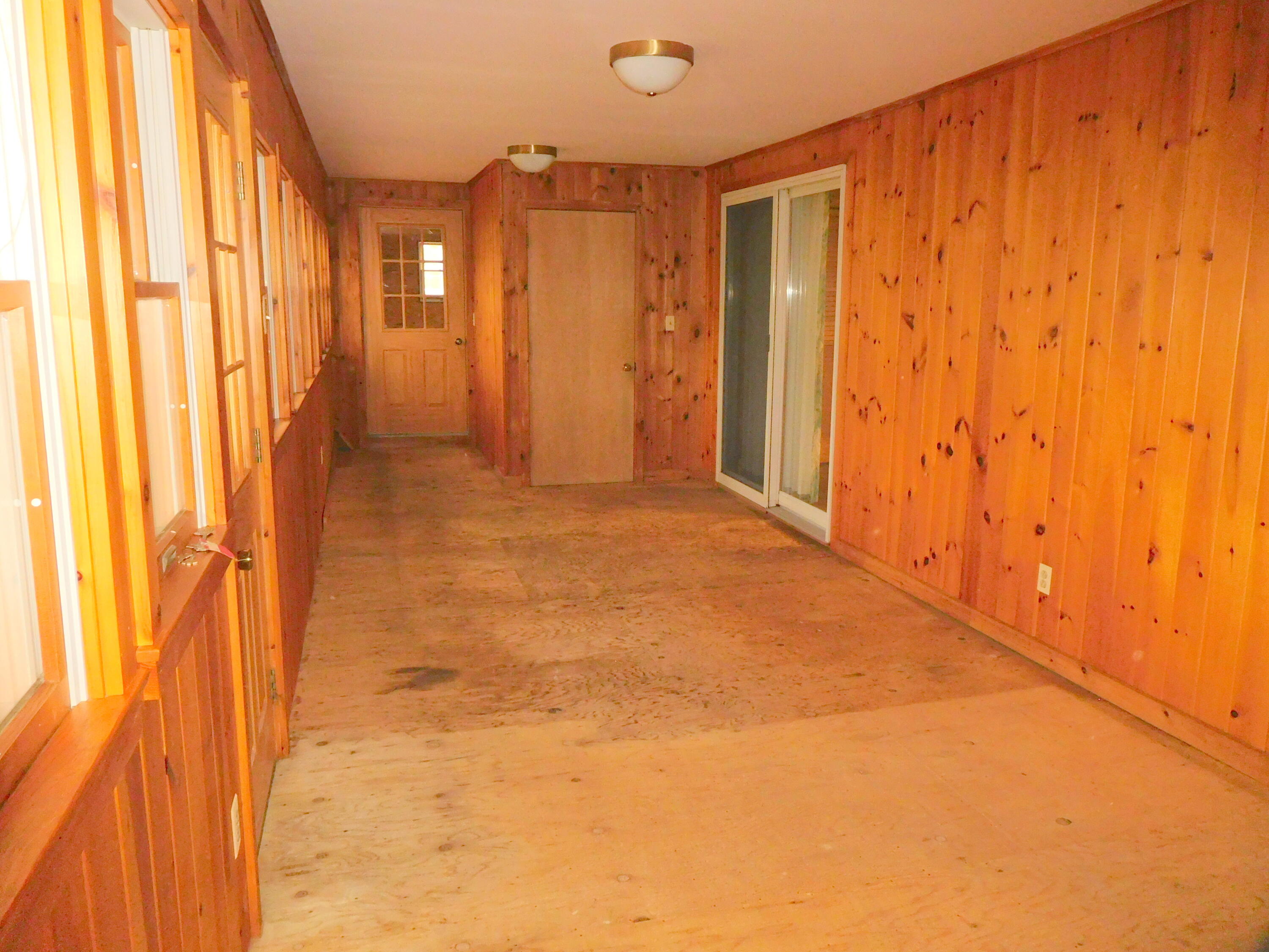 12 Burbank Street Lewiston, ME 04240 - Photo 22 of 44 21