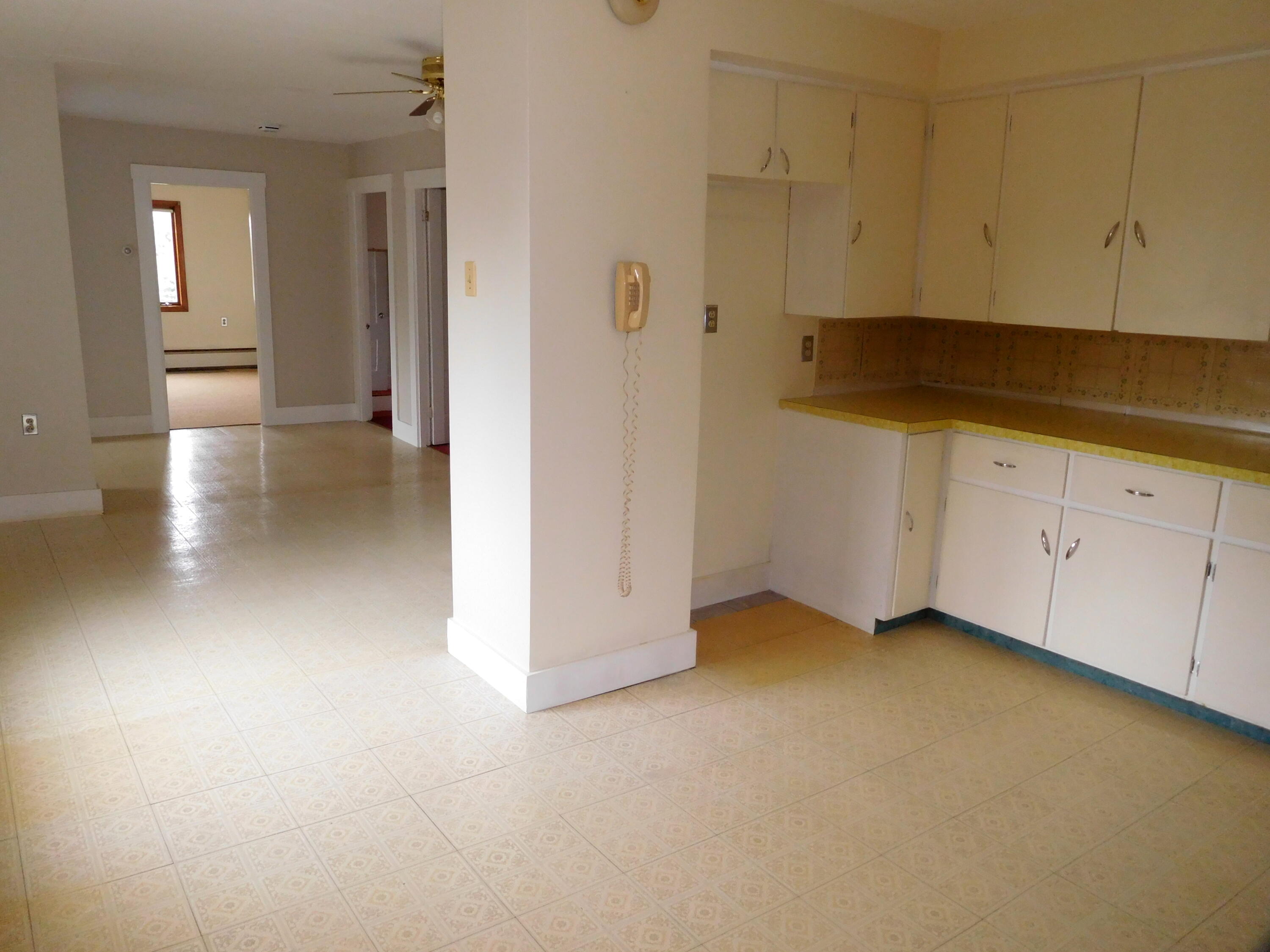 12 Burbank Street Lewiston, ME 04240 - Photo 26 of 44 25