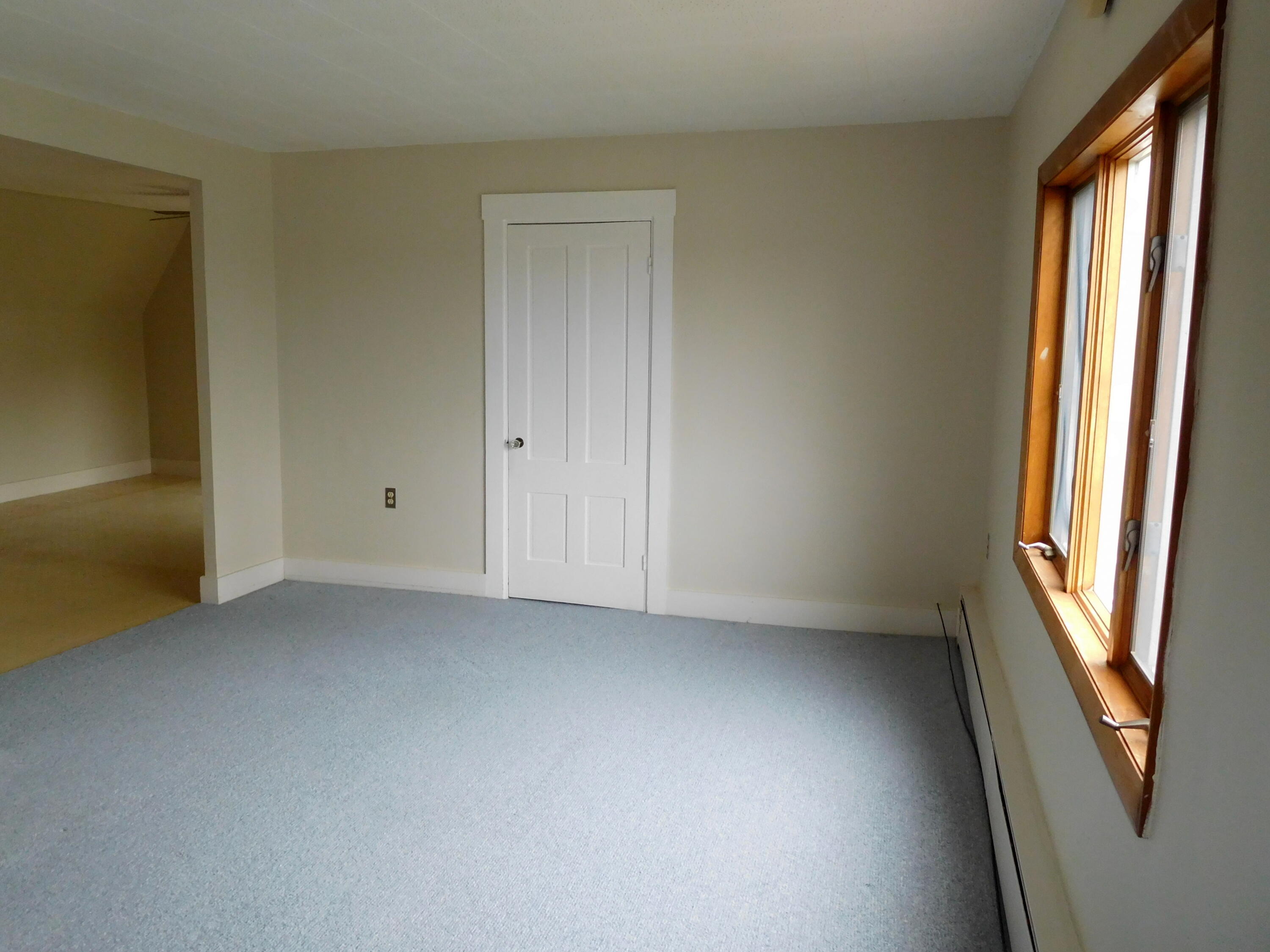 12 Burbank Street Lewiston, ME 04240 - Photo 30 of 44 29