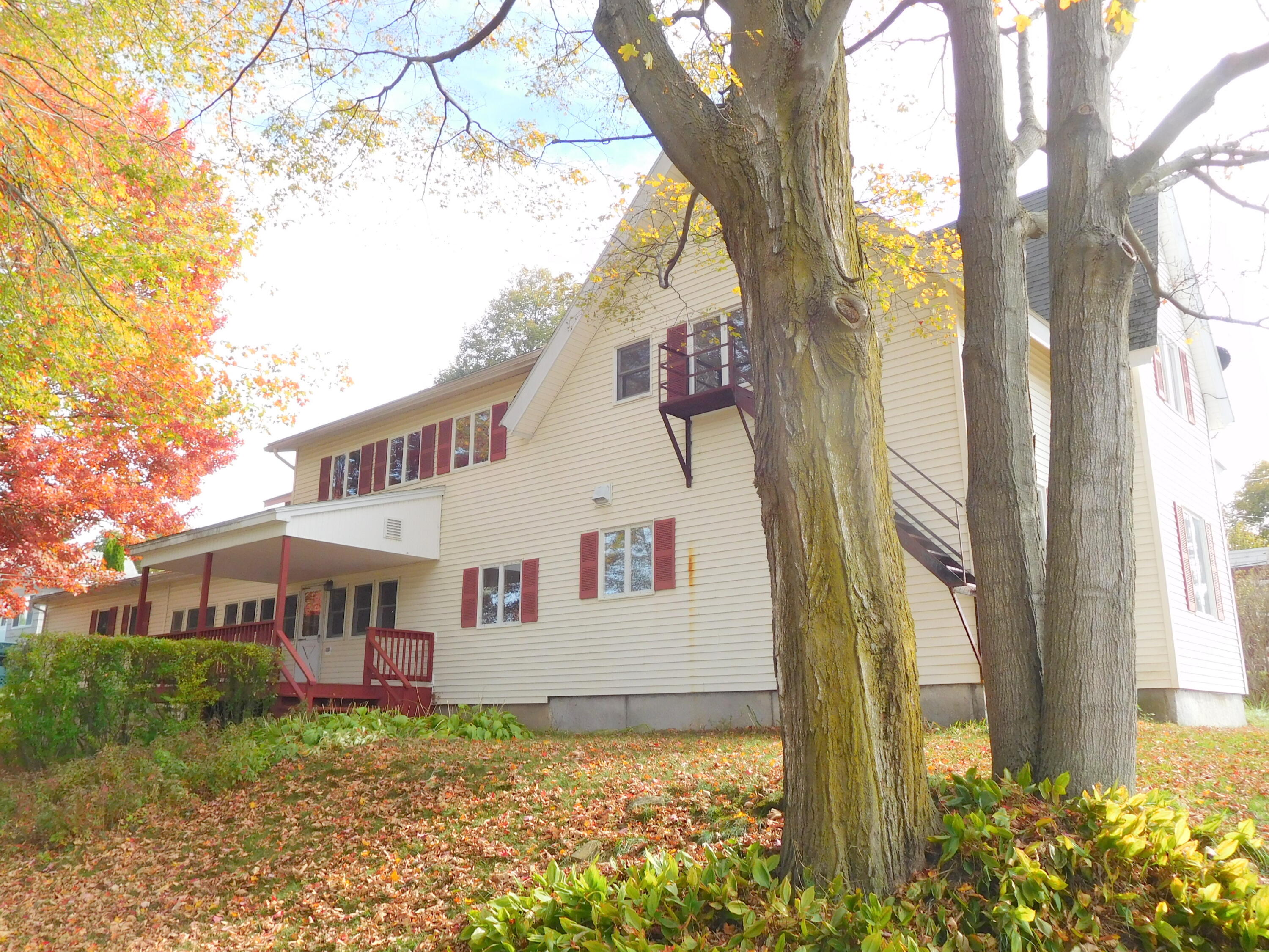 12 Burbank Street Lewiston, ME 04240 - Photo 40 of 44 40