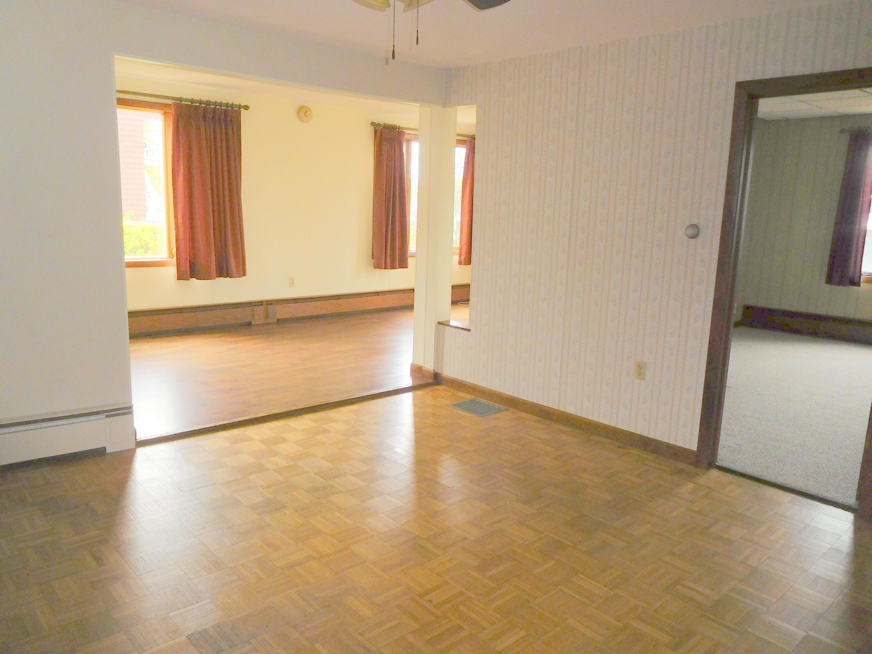 12 Burbank Street Lewiston, ME 04240 - Photo 7 of 44 06