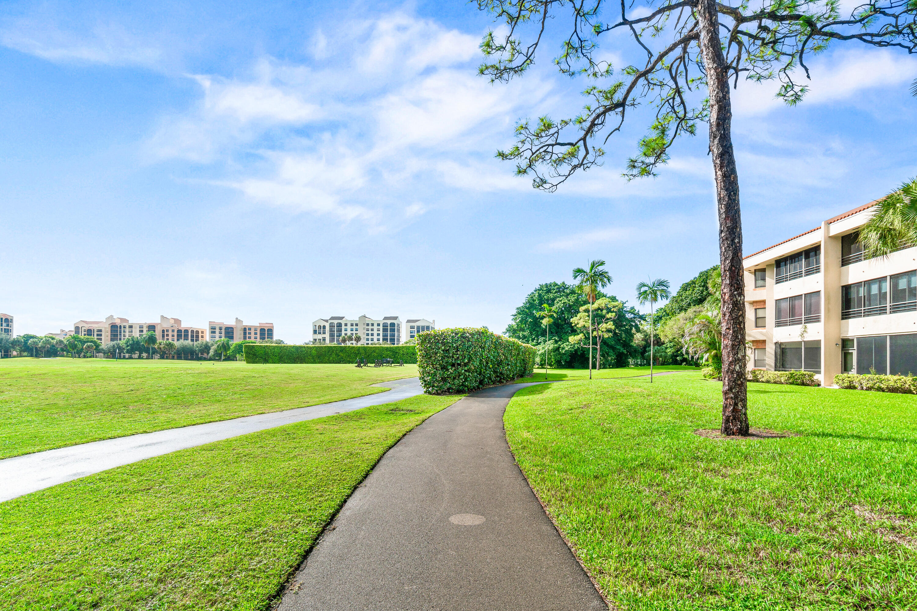 7460 La Paz Place, Unit 102 Boca Raton, FL 33433 - Photo 31 of 35 035-7460LaPazPlace-102-BocaRaton-FL-3343