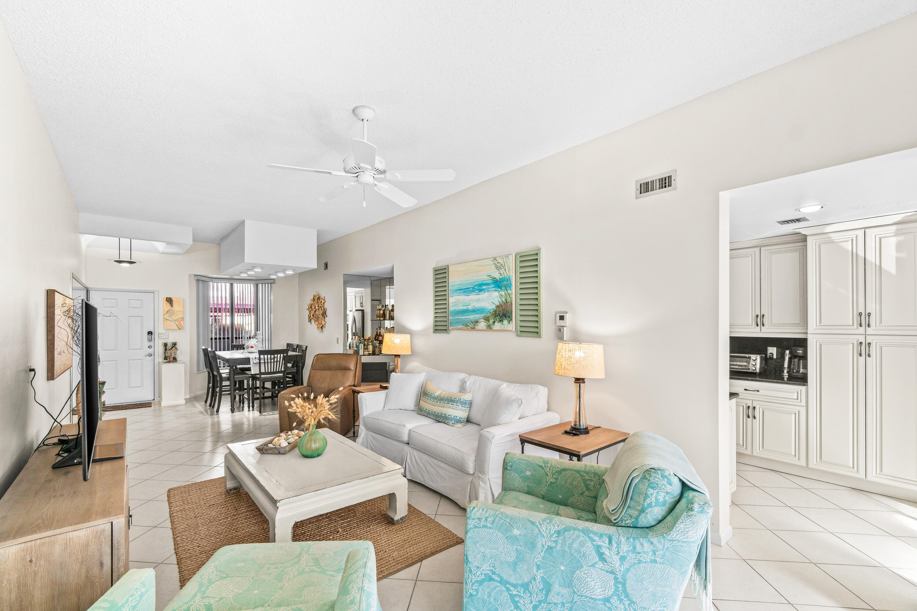 7460 La Paz Place, Unit 102 Boca Raton, FL 33433 - Photo 7 of 35 014-7460LaPazPlace-102-BocaRaton-FL-3343
