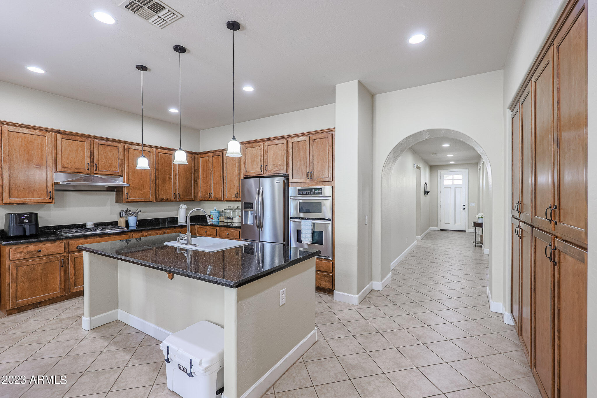 20865 West Edith Way Buckeye, AZ 85396 - Photo 7 of 27 Kitchen n Hall
