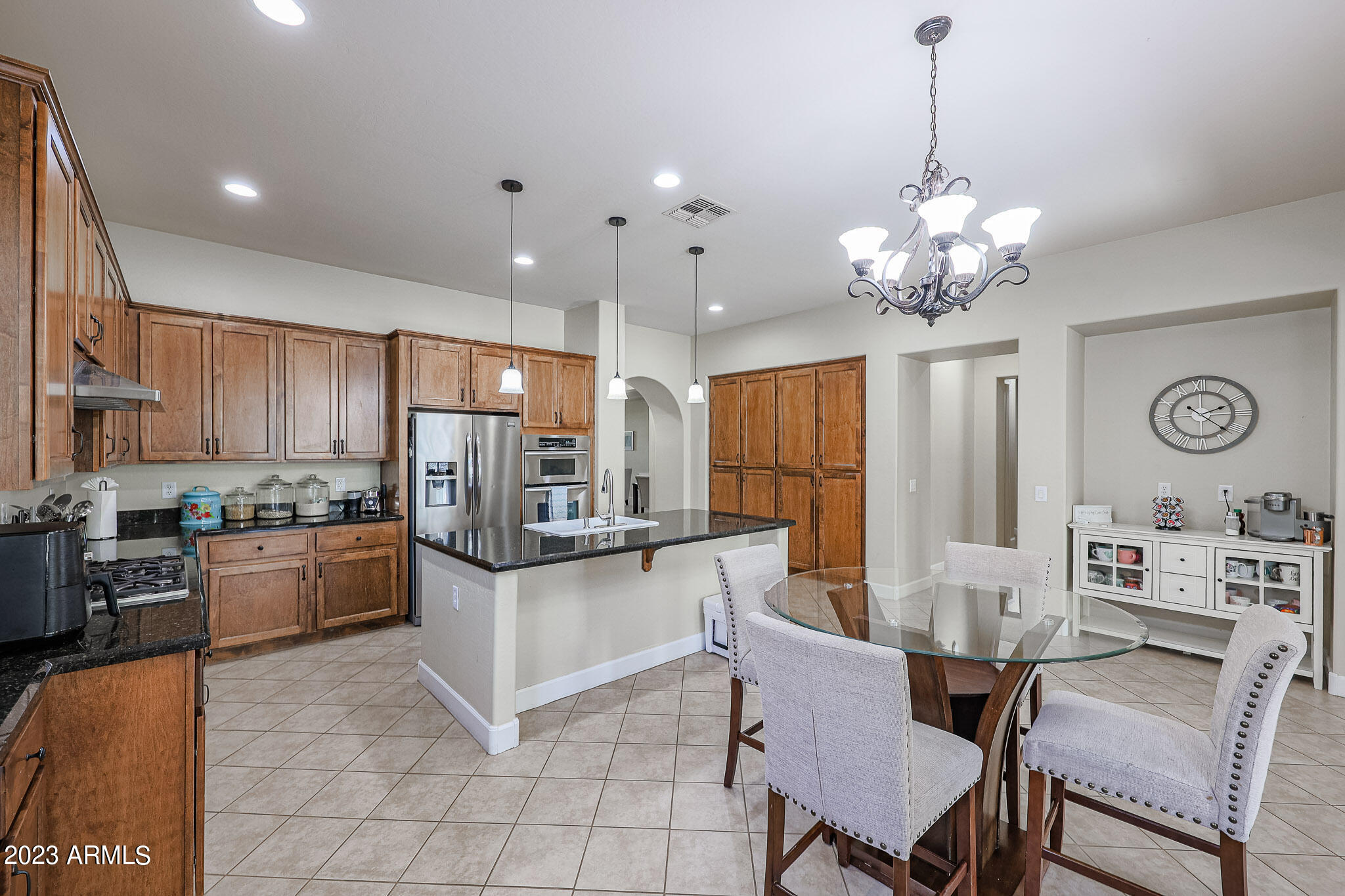 20865 West Edith Way Buckeye, AZ 85396 - Photo 10 of 27 Edith Kitchen