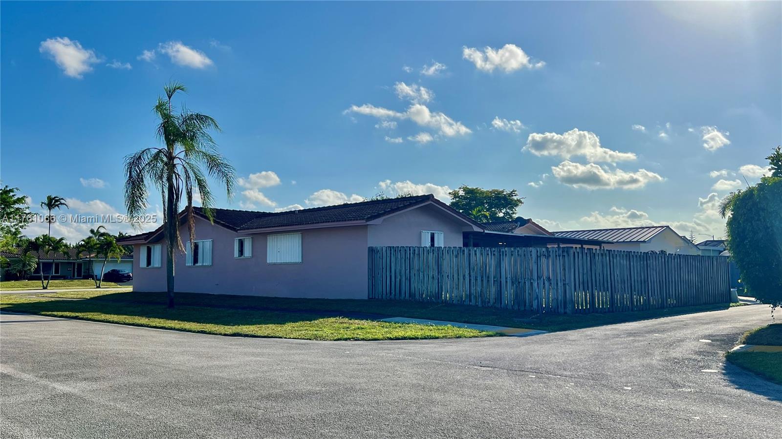 4701 Arthur Street Hollywood, FL 33021 - Photo 4 of 14