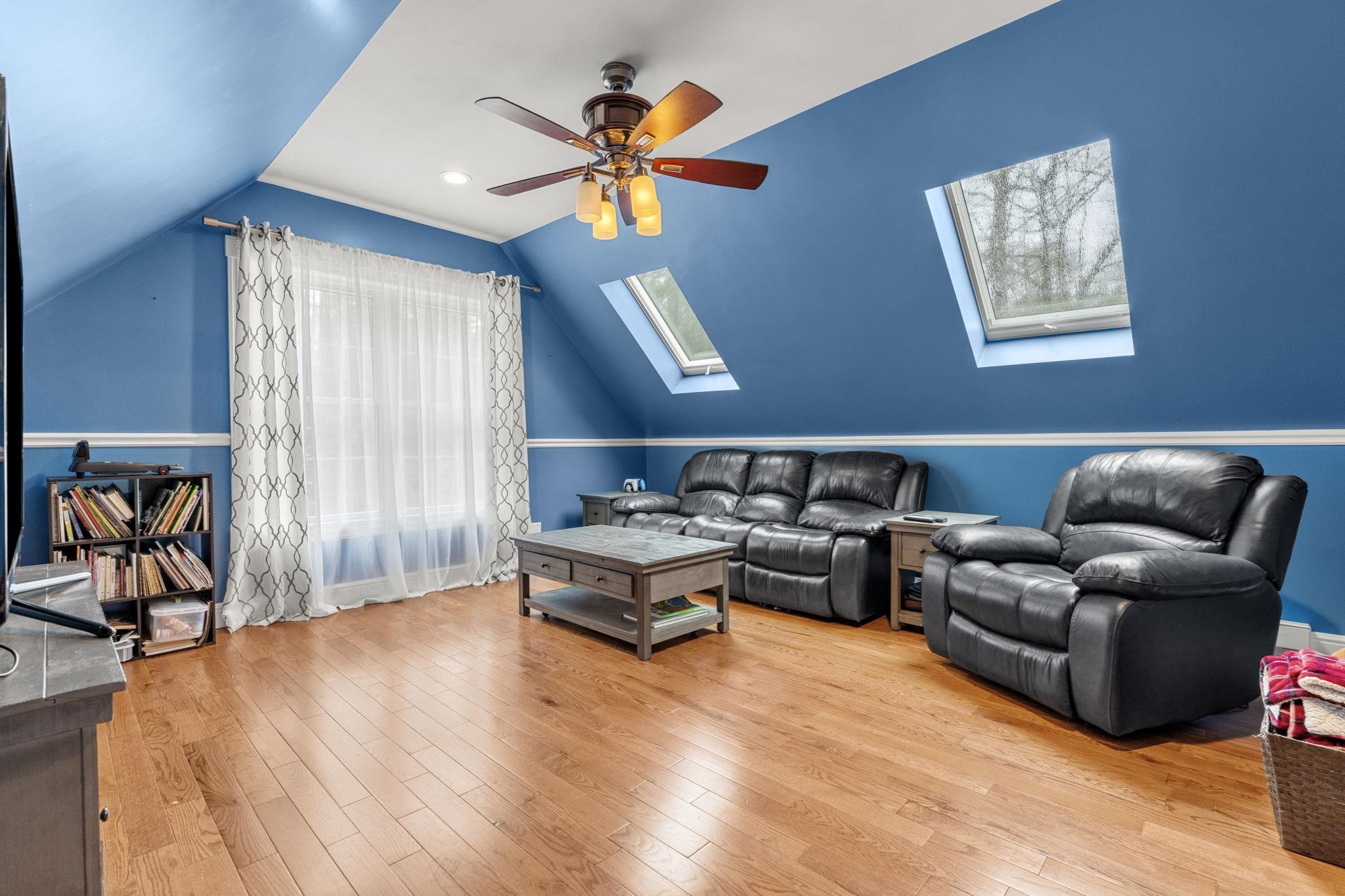 57 Ministerial Road Bedford, NH 03110 - Photo 25 of 38