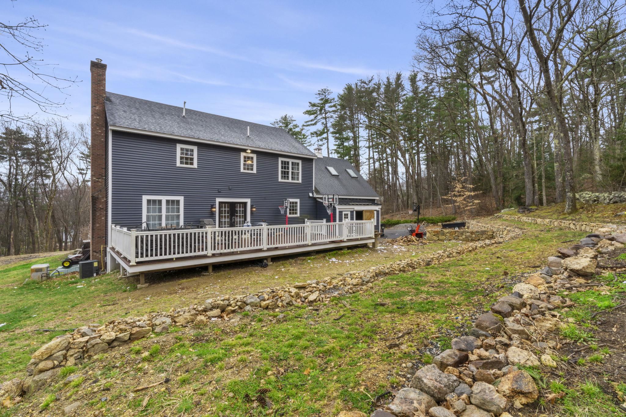 57 Ministerial Road Bedford, NH 03110 - Photo 31 of 38