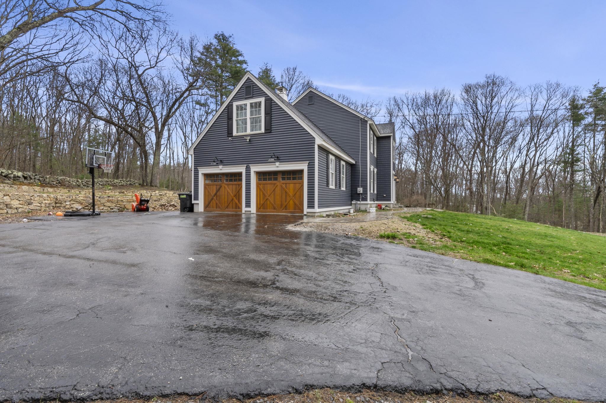 57 Ministerial Road Bedford, NH 03110 - Photo 32 of 38