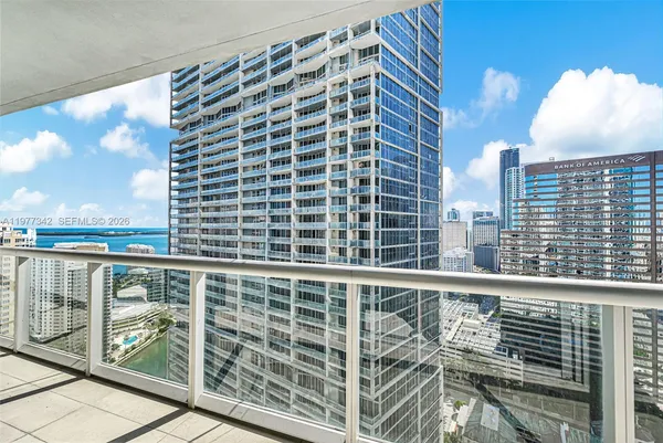 $4,500 | 475 Brickell Avenue, Unit 3113, Miami, FL 33131