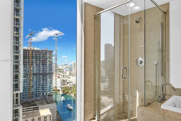 $4,500 | 475 Brickell Avenue, Unit 3113, Miami, FL 33131