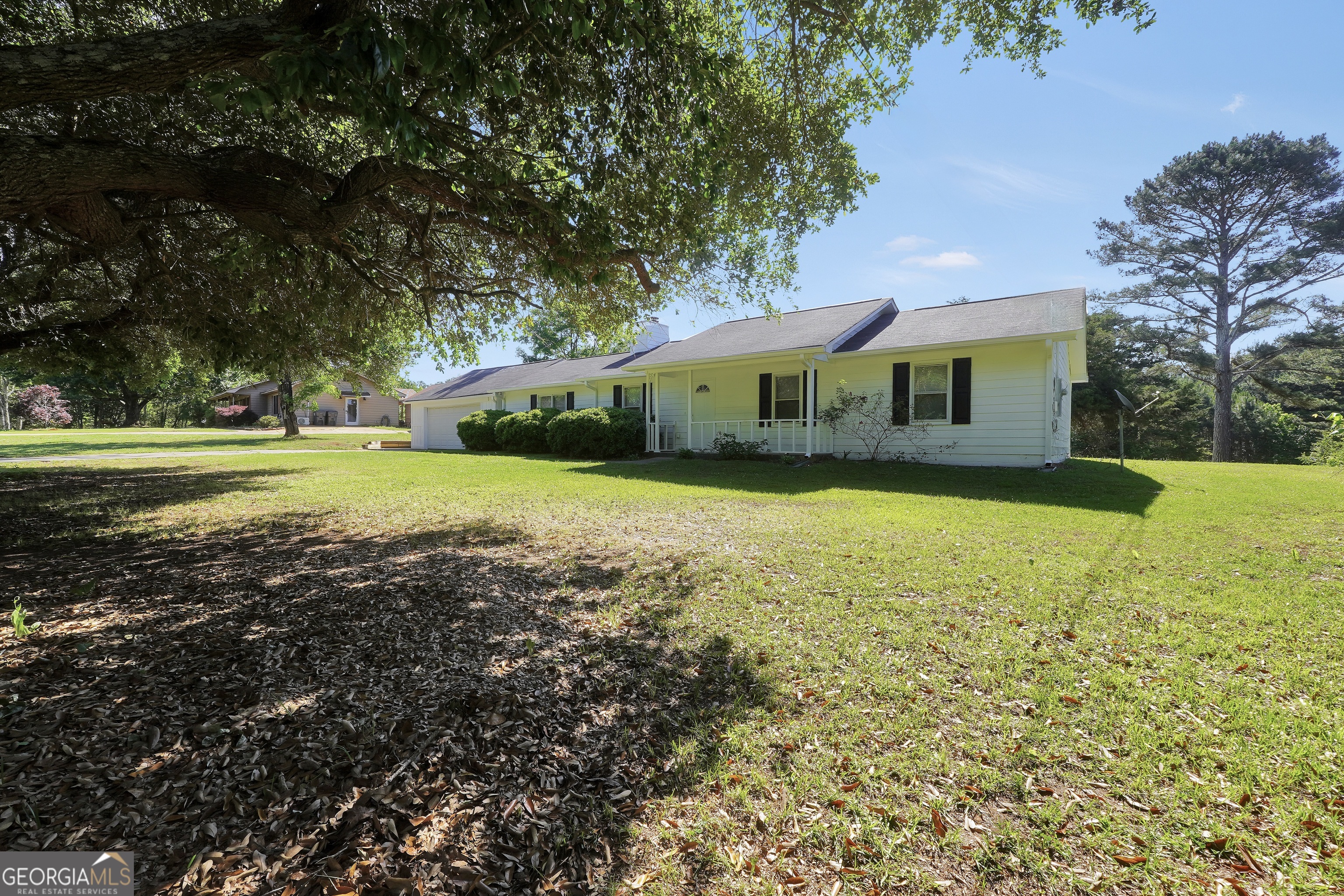 1187 Dixie Road Covington, GA 30014 - Photo 2 of 43